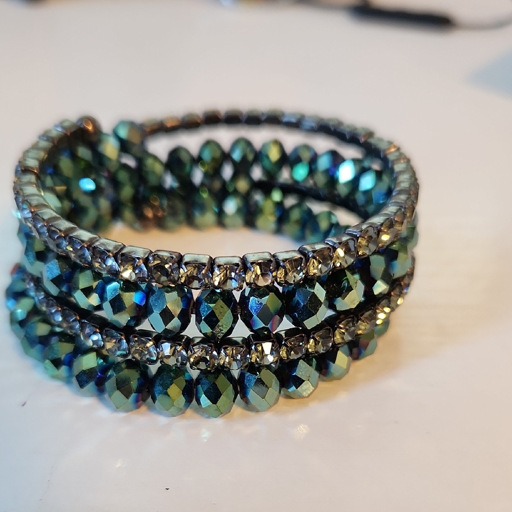 Elegant Blue and Silver Beaded Bracelet